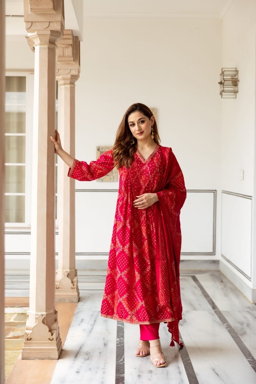 Bandhej Red Kurta Set Paired With Red Dupatta